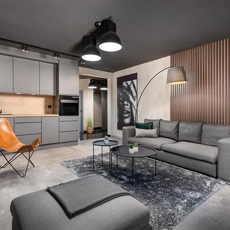Luxury Elit Apartment Pola Esterno foto